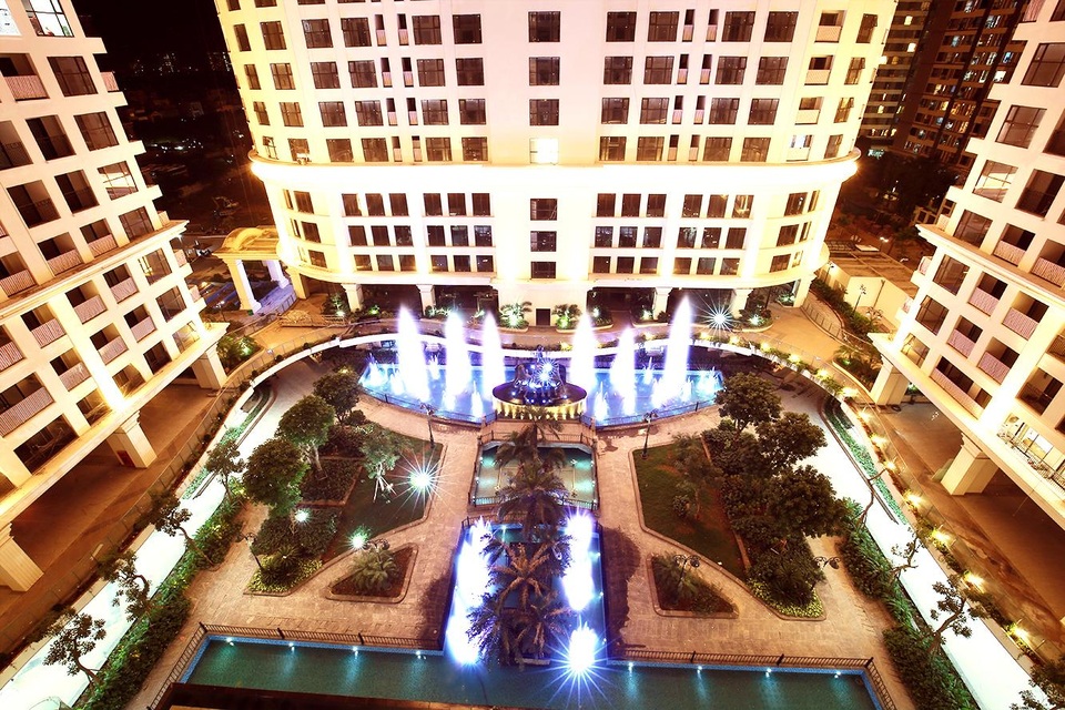 Lạc bước vào khu vườn đậm chất châu Âu trong lòng Hà Nội yên bình - 1