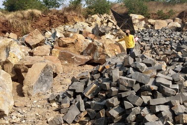 Hài hước đại công trường "đá tặc" khủng làm lậu vẫn phải... đóng thuế!