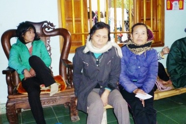 Gia đình 4 thuyền viên mất tích: Mong một tia hy vọng từ biển khơi