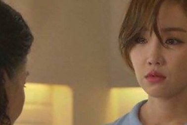 Có bầu lúc 17 tuổi, nàng dâu bị mẹ chồng nói điều vô cùng cay nghiệt