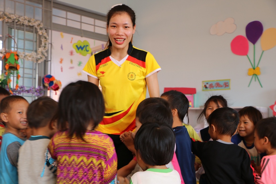 Hai cô giáo trẻ “gửi” tuổi thanh xuân ở nơi không điện, không sóng di động - 6 Hai cô giáo trẻ “gửi” tuổi thanh xuân ở nơi không điện, không sóng di động - 6