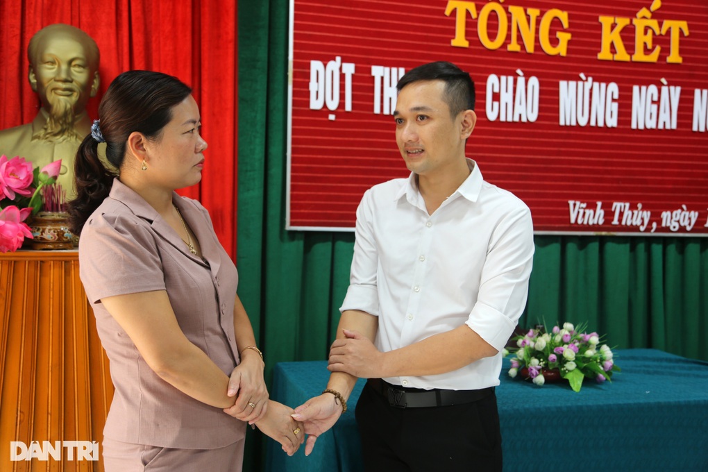 Gần 100 triệu đồng đến với thầy giáo vừa dạy học vừa chạy thận - 3 Gần 100 triệu đồng đến với thầy giáo vừa dạy học vừa chạy thận - 3