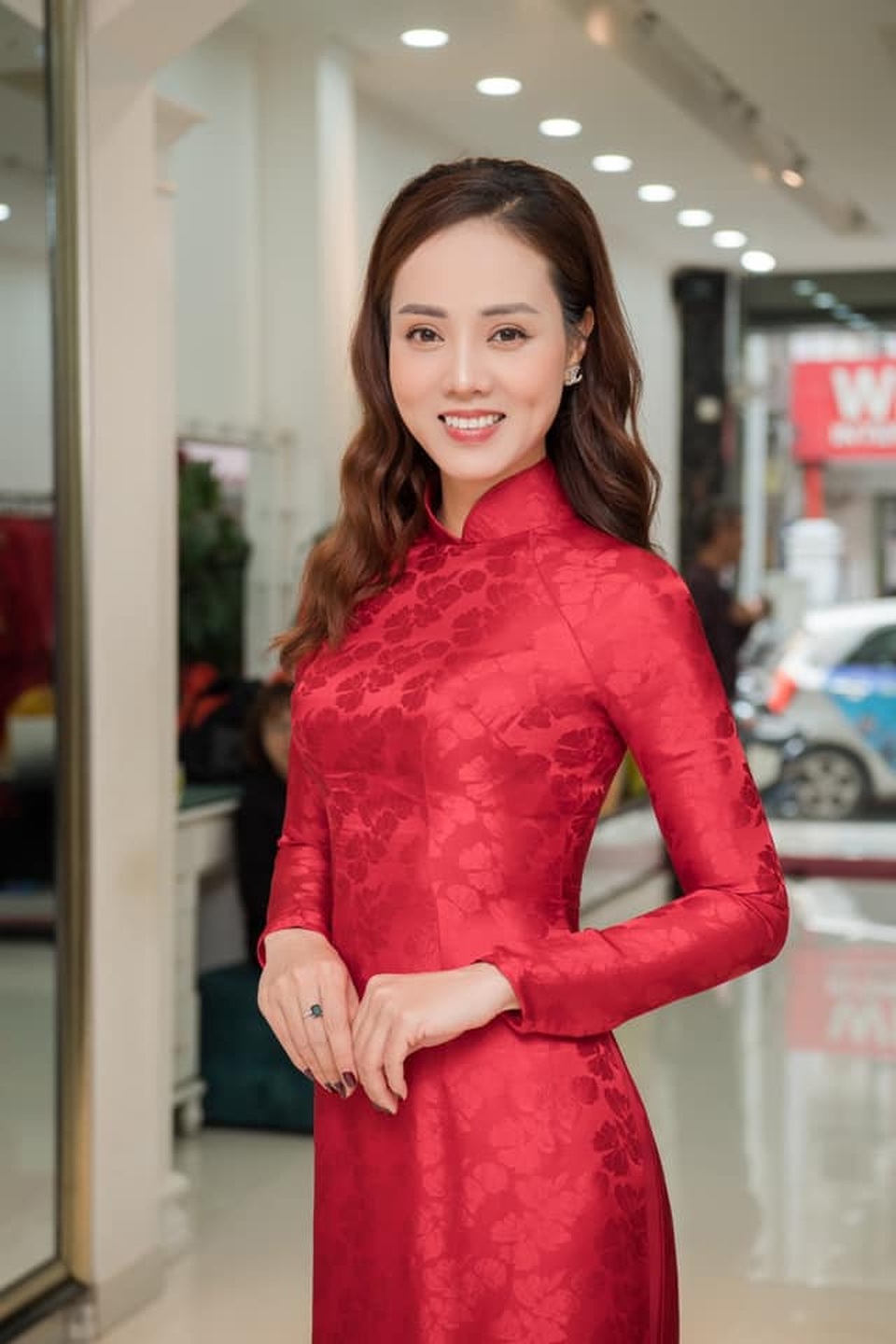 Phản ứng bất ngờ của Công Lý bị vợ trẻ đòi... hủy kết bạn - 5 Phản ứng bất ngờ của Công Lý bị vợ trẻ đòi... hủy kết bạn - 5