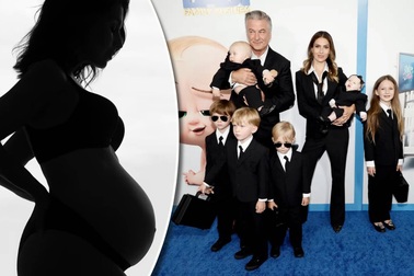 Vợ của tài tử Alec Baldwin đáp trả chỉ trích chuyện "cha già, con cọc"