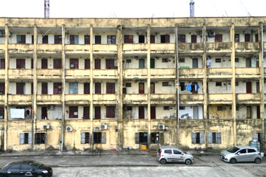 Sửa chữa khu tập thể 50 năm tuổi xuống cấp nghiêm trọng ở Ninh Bình