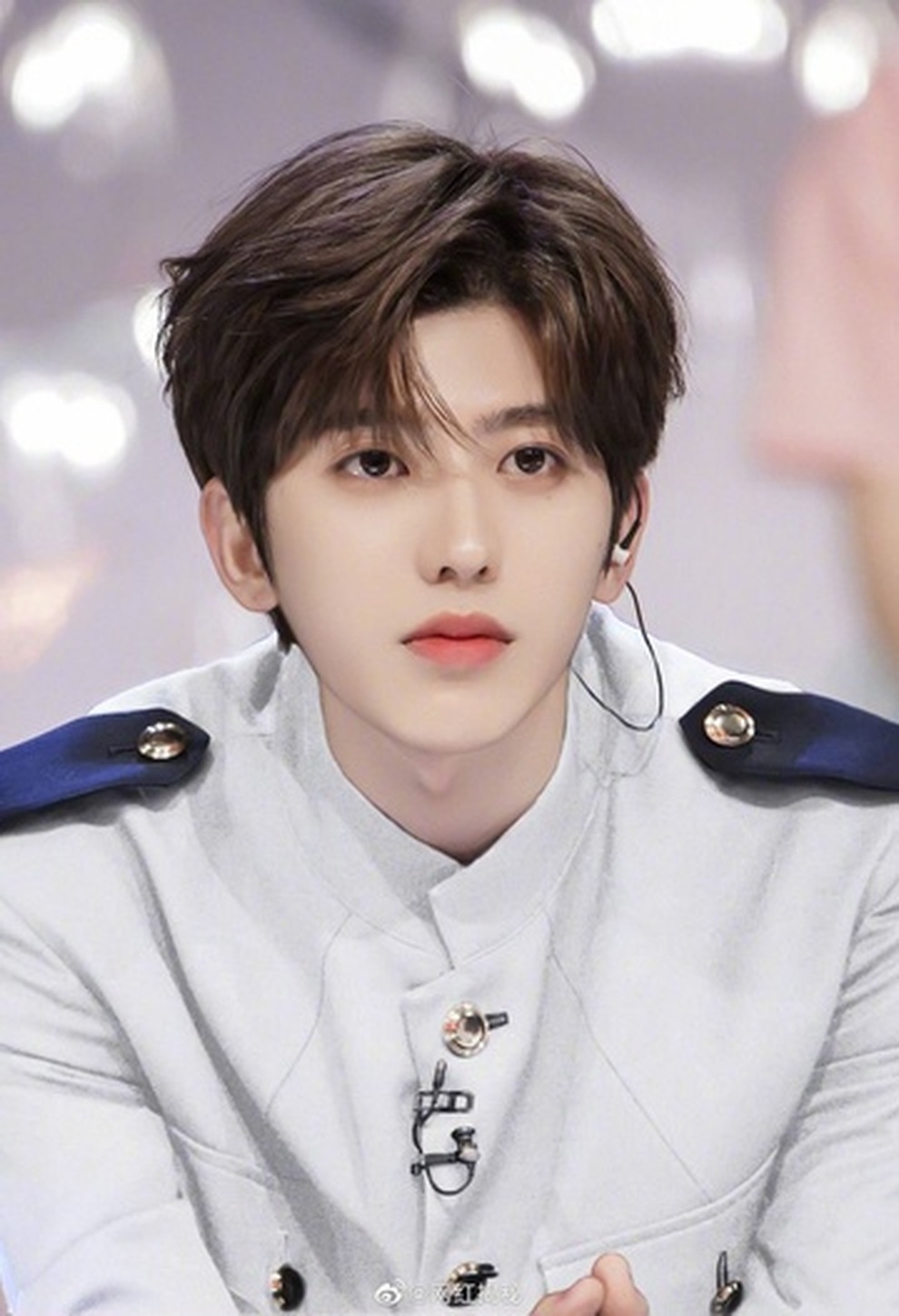 Sao Hoa ngữ dính bê bối tình cảm xin rút lui khỏi game show đình đám - 2 Sao Hoa ngữ dính bê bối tình cảm xin rút lui khỏi game show đình đám - 2