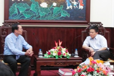 GS Ngô Bảo Châu giao lưu với SV ĐH Sư phạm Huế