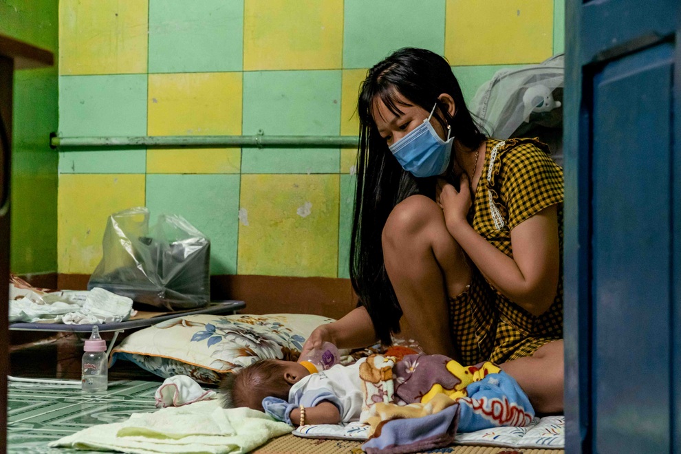 Xóm trọ vắng hoe, chủ nhà khóc nghẹn vì 5 phòng trả, 10 phòng thiếu nợ - 6 Xóm trọ vắng hoe, chủ nhà khóc nghẹn vì 5 phòng trả, 10 phòng thiếu nợ - 6