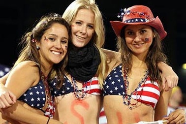 10 sự kiện “nổi" nhất bên lề sân cỏ World Cup