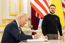 Báo Đức: Phương Tây xem xét đặt hạn chót đàm phán hòa bình cho Ukraine