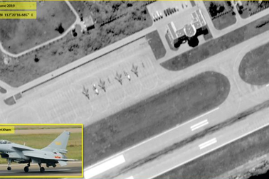 Trung Quốc triển khai phi pháp 4 máy bay chiến đấu tới Hoàng Sa