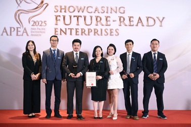 Long Châu nhận giải thưởng “Doanh nghiệp xuất sắc châu Á”