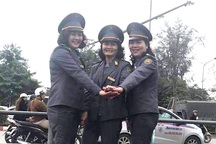 Gác chắn đường tàu: Nghề của những “bóng hồng thép”