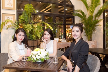 Thuý Vân, Thuỳ Dung truyền “bí kíp” cho Thùy Tiên trước khi “mang chuông đánh xứ người”