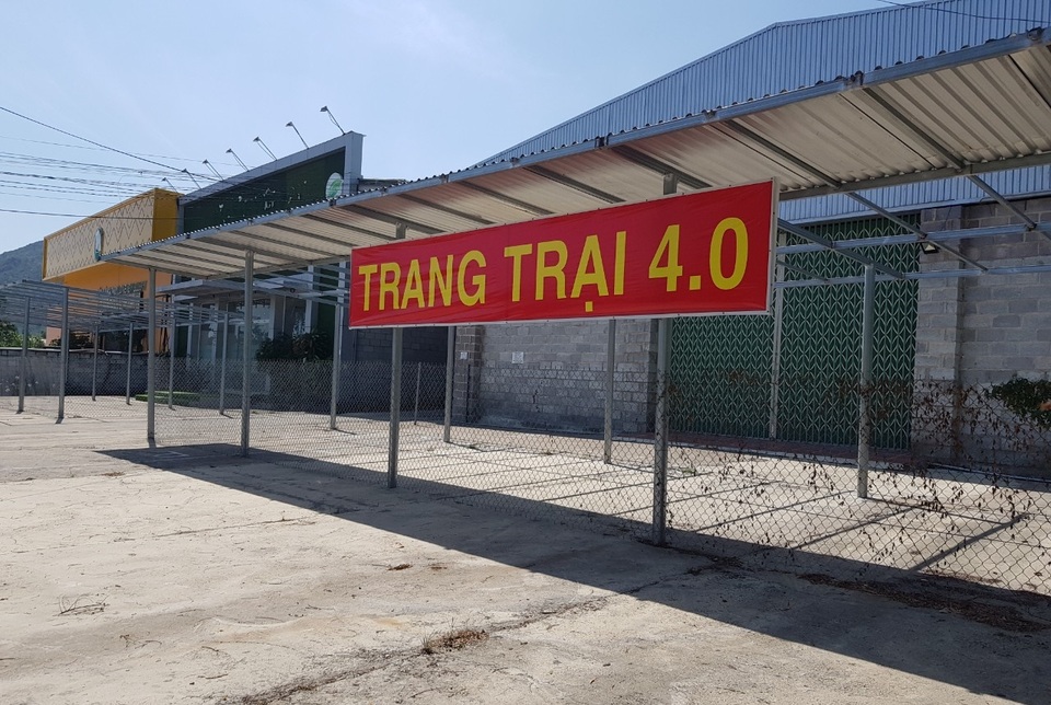 Tháo dỡ showroom đón khách Trung Quốc xây trái phép ở Nha Trang - 3 Tháo dỡ showroom đón khách Trung Quốc xây trái phép ở Nha Trang - 3