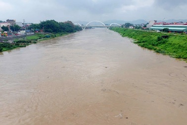 Bao giờ miền Bắc giảm mưa lớn?