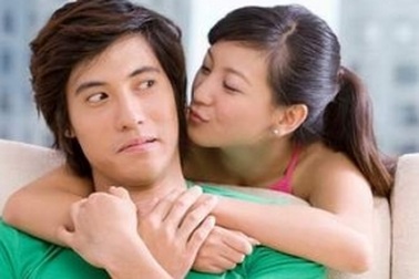 Khi chàng sợ gần gũi