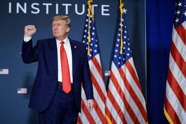 Đứng trước viễn cảnh bị điều tra, ông Trump để ngỏ khả năng tái tranh cử