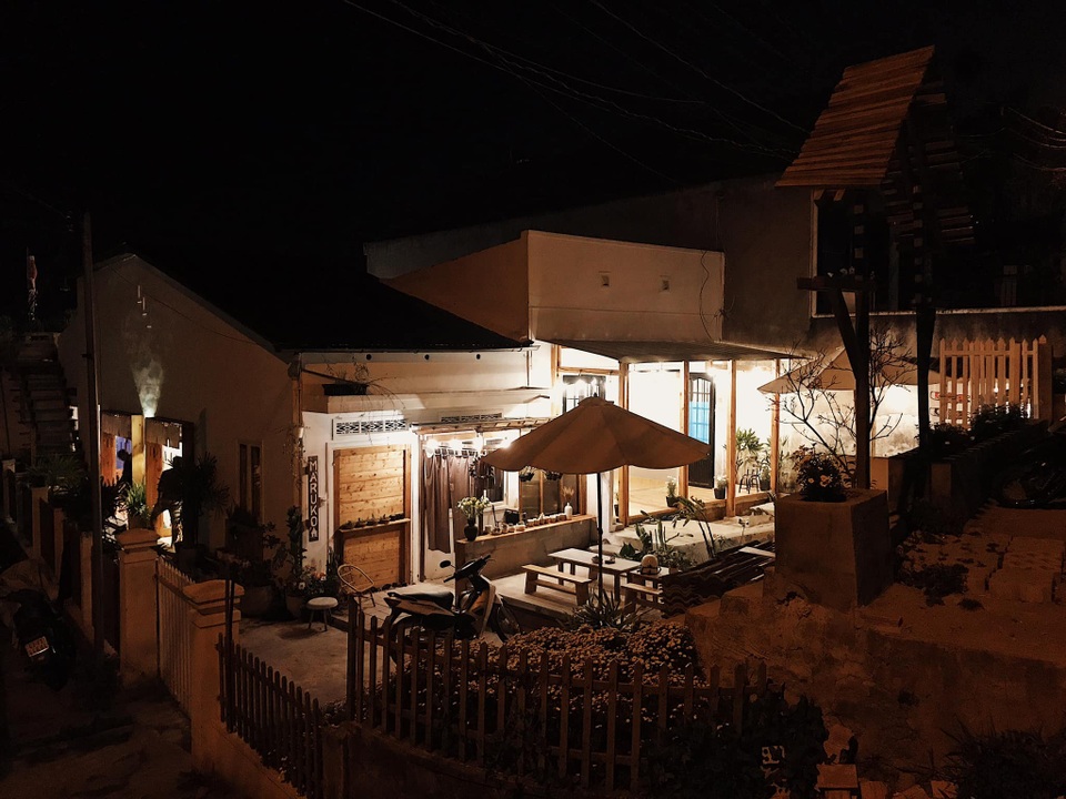 Chán thành phố chật chội, cặp vợ chồng trẻ lên Đà Lạt dựng nhà đẹp như mơ - 11 Chán thành phố chật chội, cặp vợ chồng trẻ lên Đà Lạt dựng nhà đẹp như mơ - 11
