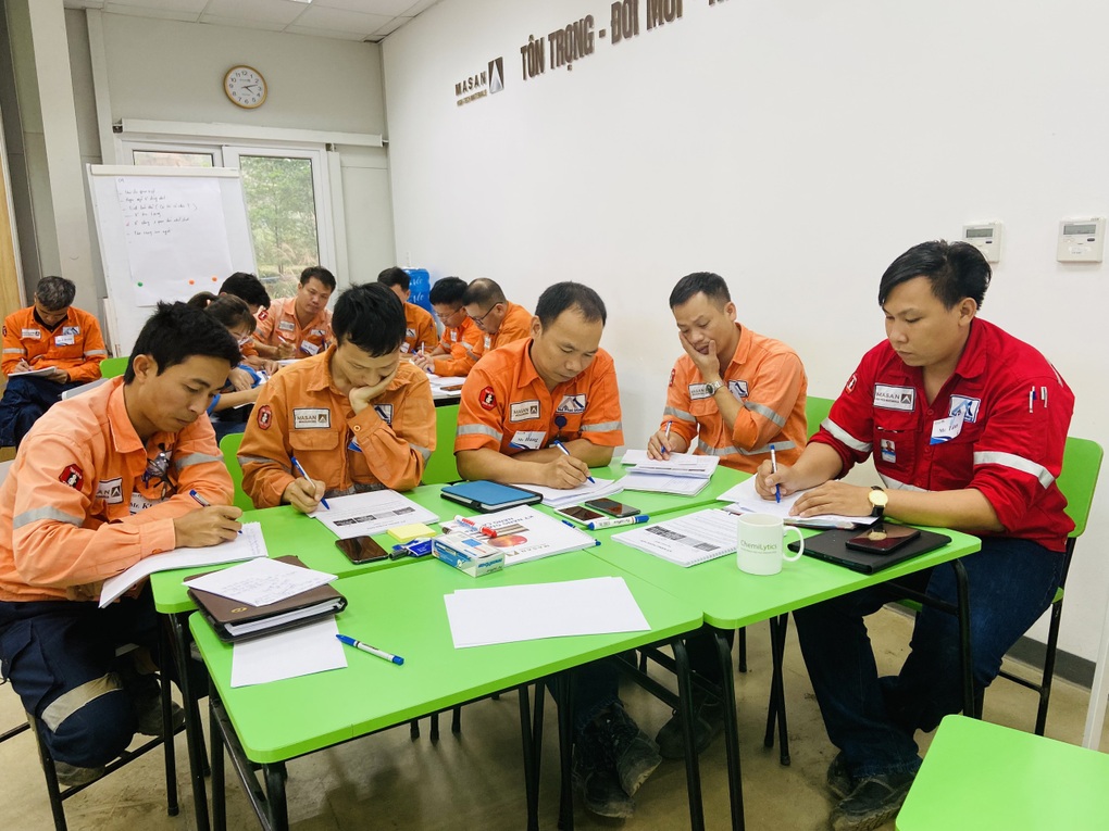 Masan High-Tech Materials được vinh danh Nơi làm việc tuyệt vời năm 2023 - 2 Masan High-Tech Materials được vinh danh Nơi làm việc tuyệt vời năm 2023 - 2