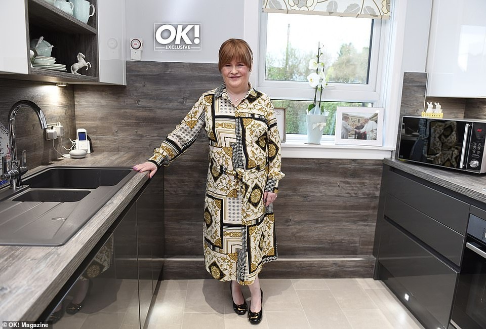 Susan Boyle và lần hiếm hoi khoe ngôi nhà nhỏ ấm cúng - 9 Susan Boyle và lần hiếm hoi khoe ngôi nhà nhỏ ấm cúng - 9