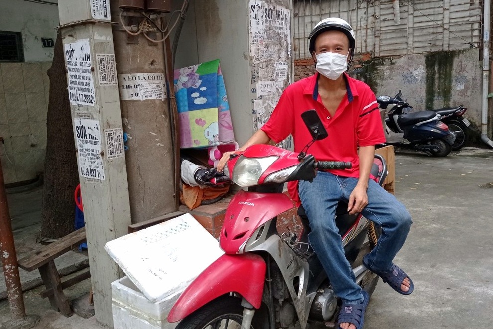 Hà Nội nới lỏng giãn cách: Người không hết việc, người vẫn chênh vênh - 4 Hà Nội nới lỏng giãn cách: Người không hết việc, người vẫn chênh vênh - 4
