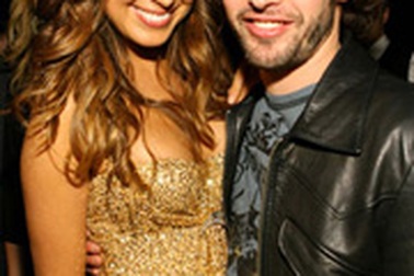 Siêu mẫu Petra Nemcova và James Blunt chia tay