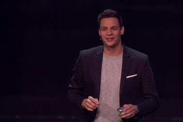 Ảo thuật gia Rubik bị loại đầy tiếc nuối