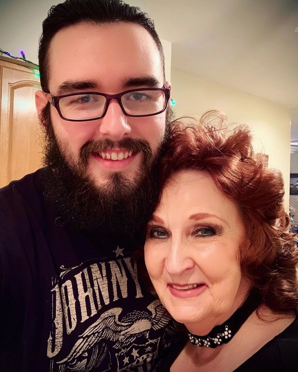 Cặp vợ chồng nàng 71 cưới chàng 17 tuổi dính covid-19 - 3