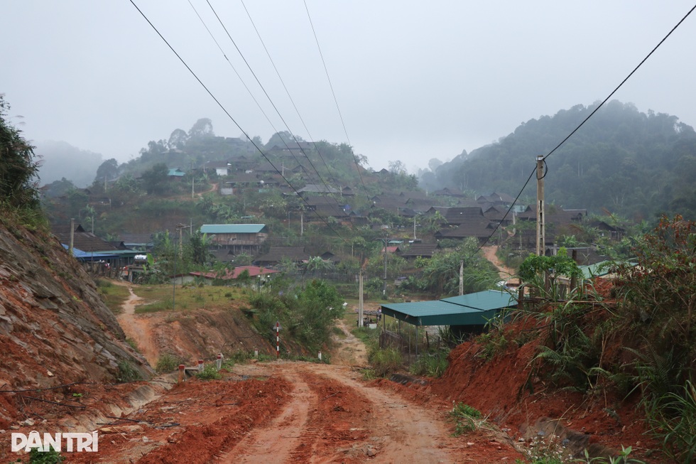 Đảng viên trẻ người Mông và hành trình giữ mốc, giữ bản nơi biên giới - 9