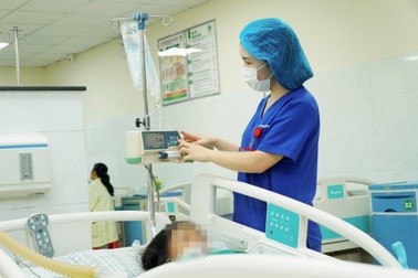 Kiểm tra ao cá sợ tràn do mưa lớn, người phụ nữ bị đuối nước giữa đêm