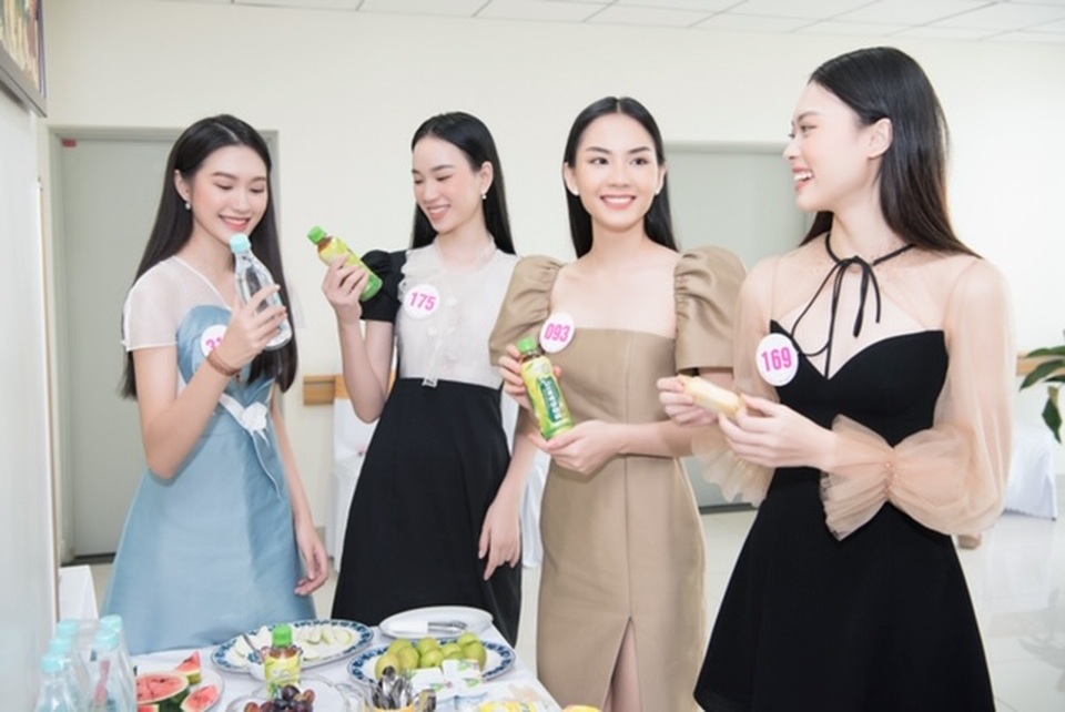 Cuộc đua nước giải khát, thị trường thêm nhiều “đại gia” tân binh - 3 Cuộc đua nước giải khát, thị trường thêm nhiều “đại gia” tân binh - 3