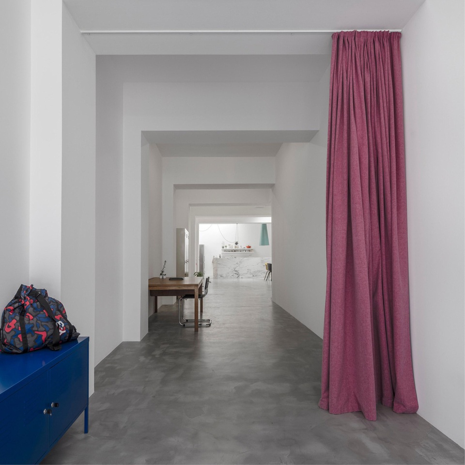 Bất ngờ vợ chồng trẻ cải tạo gara cũ thành nhà đẹp như mơ - 5