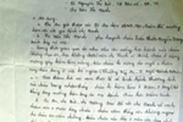 Mẹ “dạy” con 5 tuổi làm gãy 2 răng cửa