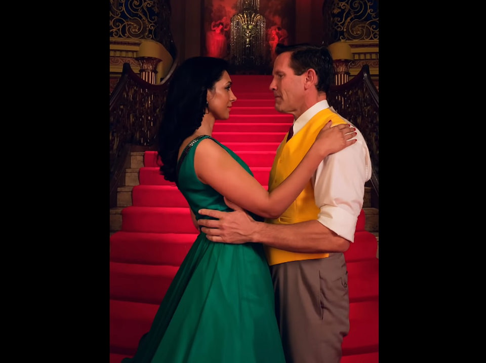 Apple tung loạt phim điện ảnh quay bằng chế độ dọc trên iPhone - 2