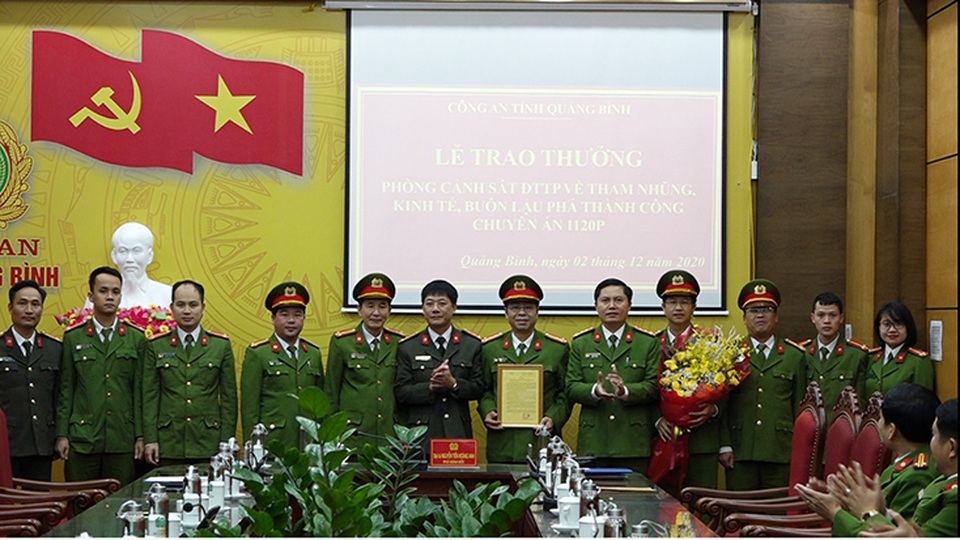Thưởng nóng chuyên án buôn bán pháo trái phép - 1 Thưởng nóng chuyên án buôn bán pháo trái phép - 1