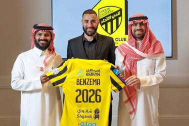 Benzema ra mắt Al Ittihad, chính thức đối đầu Ronaldo từ mùa giải tới