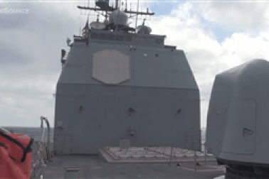 Dàn vũ khí tối tân trên tàu tuần dương Mỹ sắp đến Trung Đông