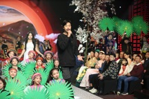 Đen Vâu hát trong chương trình "Việc tử tế"