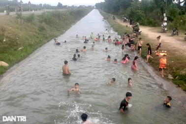 Hiểm họa mang tên niềm vui nghỉ hè với trẻ em