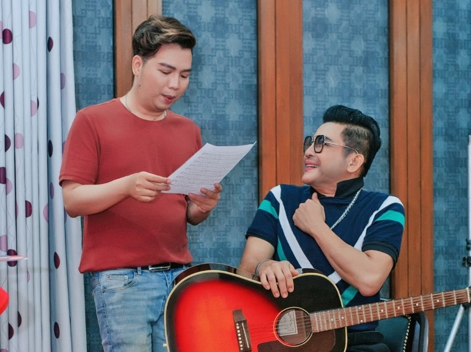 Công Lý, Quang Thắng, Holy Thắng cùng dàn sao hát “Việt Nam ơi! Vững tin!” - 4 Công Lý, Quang Thắng, Holy Thắng cùng dàn sao hát “Việt Nam ơi! Vững tin!” - 4