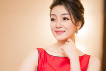 Phạm Thu Hà mất hơn 1000 ngày để làm mới 9 bản tình ca bất hủ