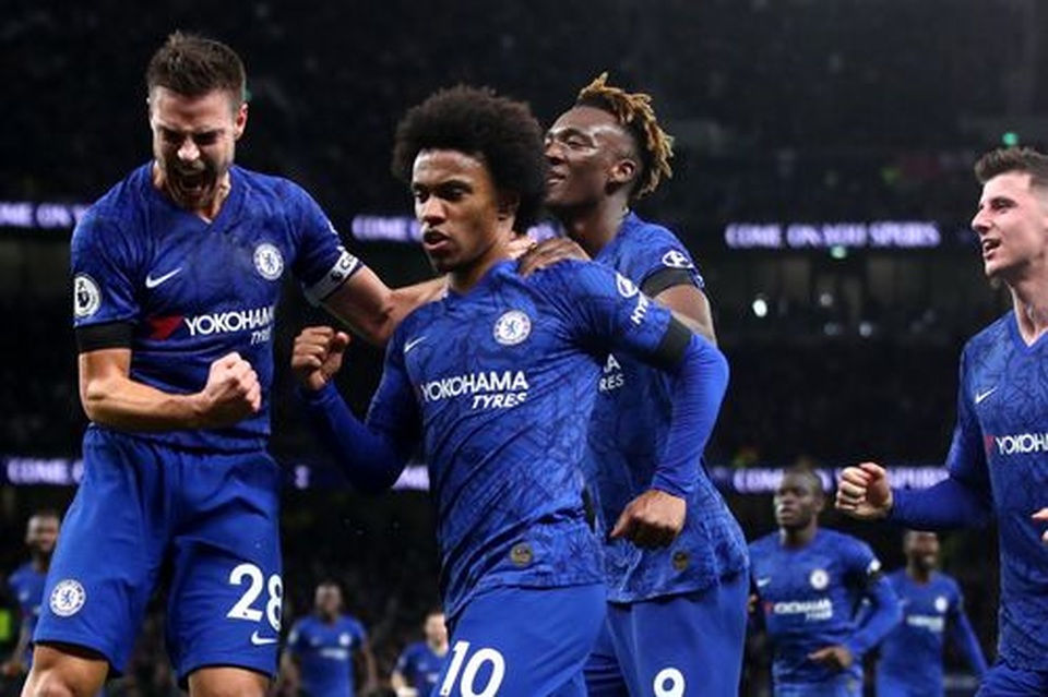 Tottenham 0-2 Chelsea: Willian lập cú đúp, Son Heung Min lại nhận thẻ đỏ - 2 Tottenham 0-2 Chelsea: Willian lập cú đúp, Son Heung Min lại nhận thẻ đỏ - 2