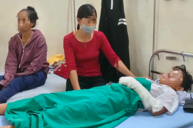 Bóng bay phát nổ, 10 học sinh bị bỏng: Đề xuất phạt hành chính thầy giáo