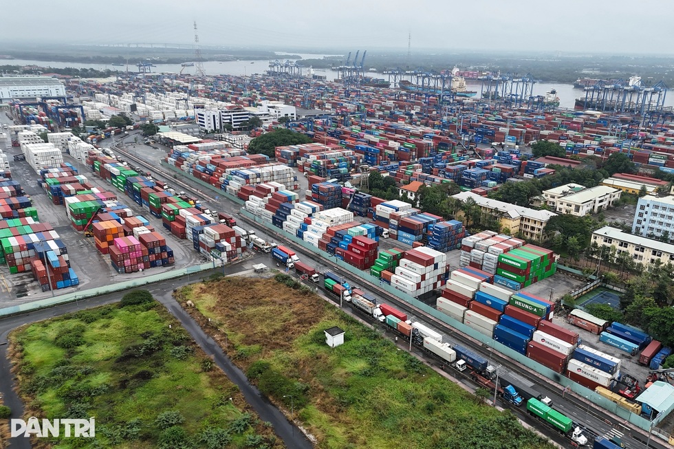 Những nút thắt cần tháo gỡ để phát triển giao thông thủy ở TPHCM - 6 Những nút thắt cần tháo gỡ để phát triển giao thông thủy ở TPHCM - 6
