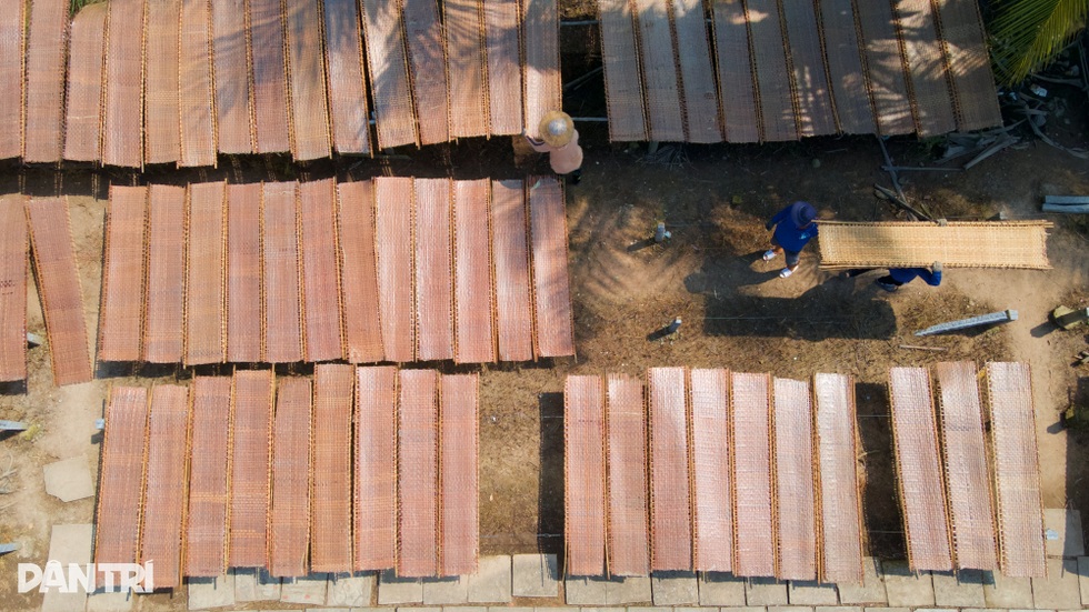 Làng bánh tráng lớn nhất miền Tây suốt đêm đỏ lửa phục vụ Tết - 5 Làng bánh tráng lớn nhất miền Tây suốt đêm đỏ lửa phục vụ Tết - 5