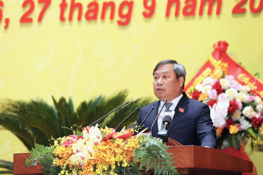 ខេត្ត Quang Ninh ប្តេជ្ញាក្លាយជាទីក្រុងដែលគ្រប់គ្រងដោយមជ្ឈិមក្នុងពេលឆាប់ៗ - ២ Quảng Ninh quyết tâm sớm trở thành thành phố trực thuộc Trung ương - 2