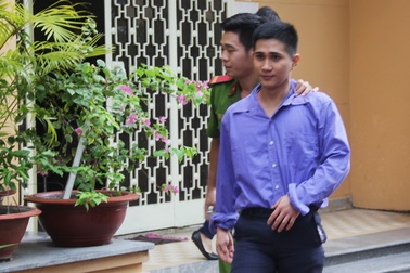 Thủy thủ nước ngoài mang tội vì “yêu” gái trẻ