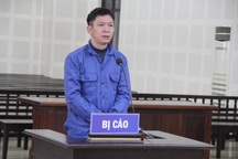 Dùng dao sát thương vợ vì ghen, người đàn ông lĩnh 7 năm tù