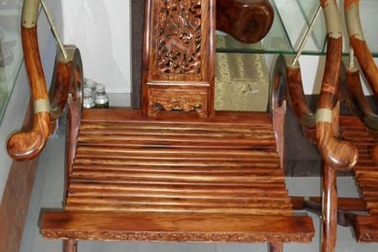 Vì sao dân Trung Quốc “phát cuồng” và đổ tiền mua gỗ sưa?